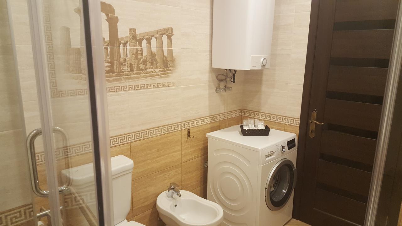 Mimino Apartment Deluxe First Line Батуми Экстерьер фото