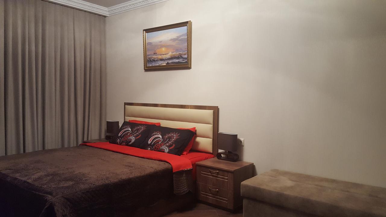 Mimino Apartment Deluxe First Line Батуми Экстерьер фото