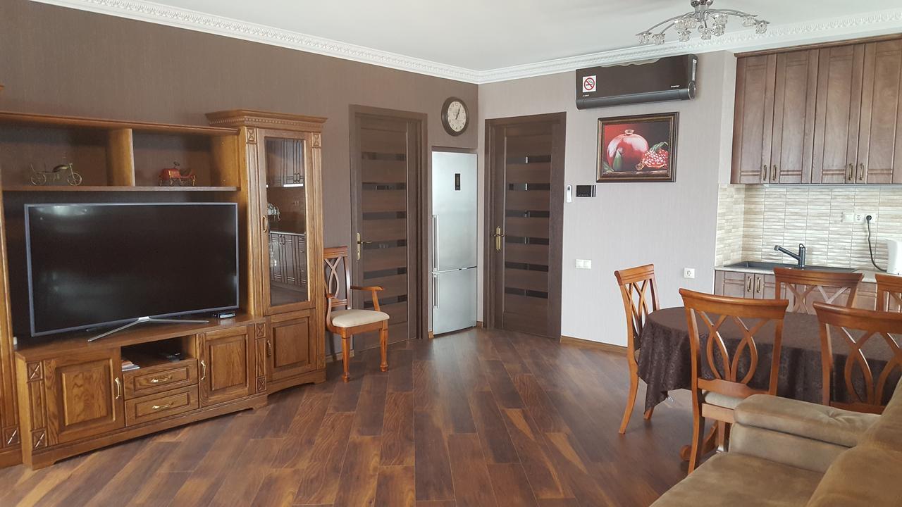 Mimino Apartment Deluxe First Line Батуми Экстерьер фото